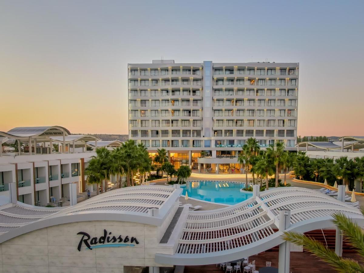 Radisson Beach Resort Larnaca Exteriér fotografie