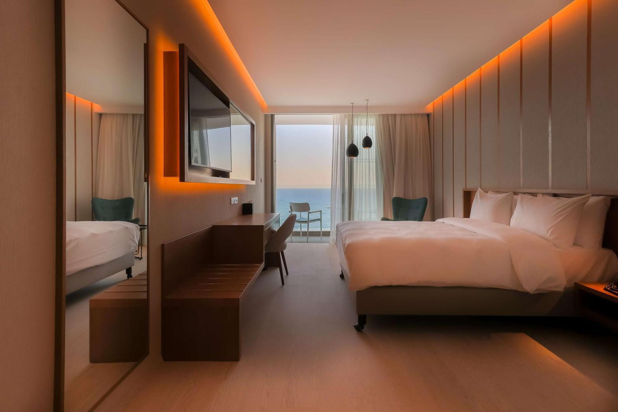 Radisson Beach Resort Larnaca Exteriér fotografie