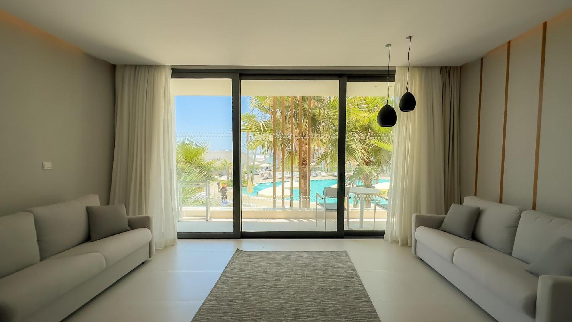 Radisson Beach Resort Larnaca Exteriér fotografie